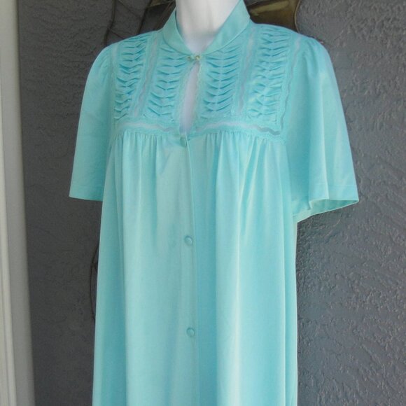 Vanity Fair robe, 38" bust, Short sleeve, Teal, Knee length, Button front, VTG - Picture 8 of 10